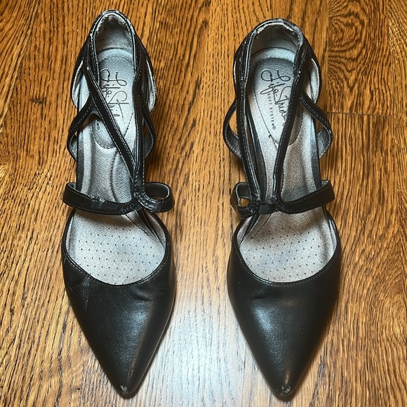 LIFE STRIDE soft system size 7 women’s pump - Picture 3 of 8